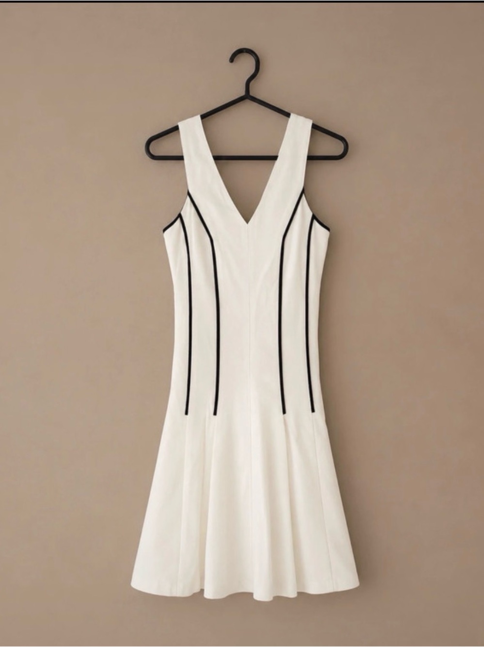 Banana Republic White V‑Neck Fit & Flare Dress with Black Piping